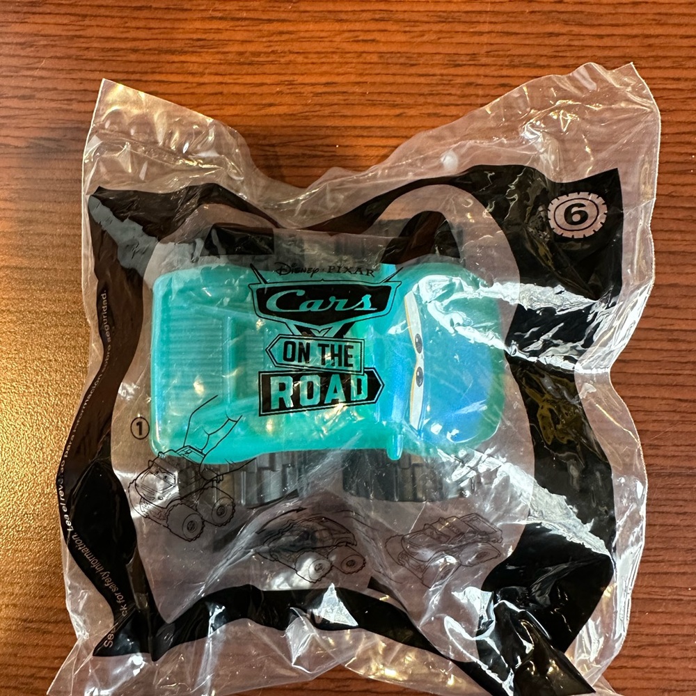 Disney Pixar Cars On the Road Happy Meal Toy (IVY) - Picture 1 of 1